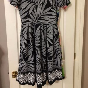 Black white, dipped LLR Amelia L